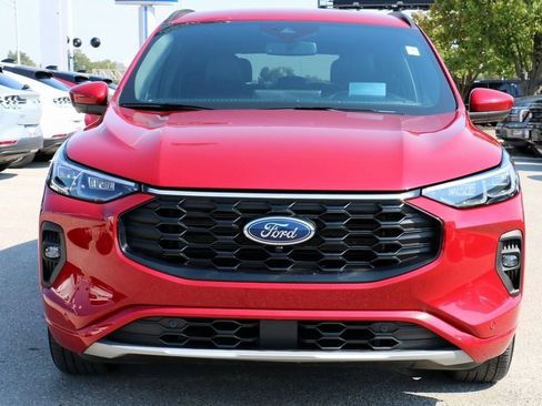 Used 2024 Ford Escape ST-Line Elite w/ Premium Technology Package image 3