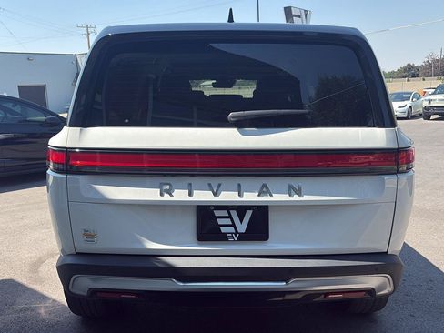 Used 2024 Rivian R1S Adventure AWD/4WD image 7