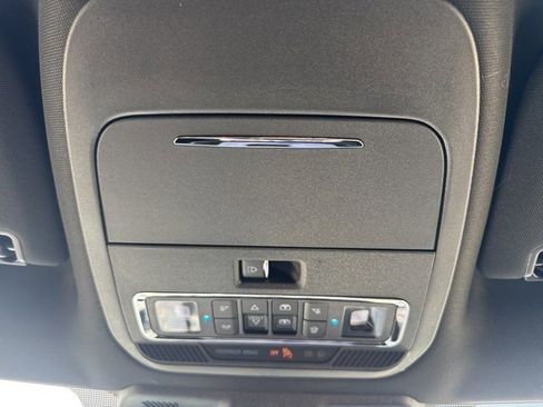 New 2025 Ford F150 Platinum w/ Equipment Group 702A High image 45