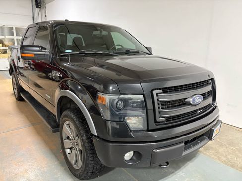 Used 2014 Ford F150 FX4 w/ Equipment Group 402A Luxury image 9