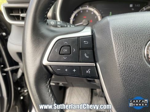 Used 2024 Toyota Highlander XLE image 20