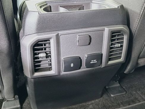 Used 2018 Ford F150 XLT w/ Equipment Group 302A Luxury AWD/4WD image 27
