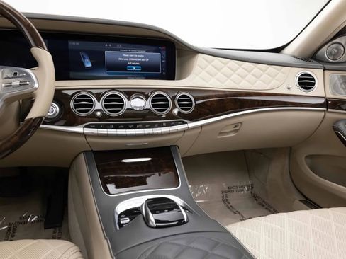 Used 2019 Mercedes-Benz S 560 Sedan image 34