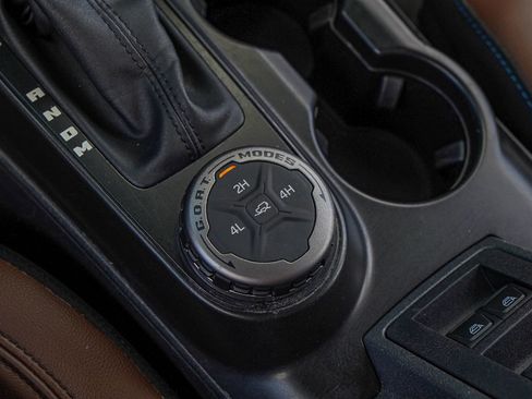 Used 2022 Ford Bronco Outer Banks image 22