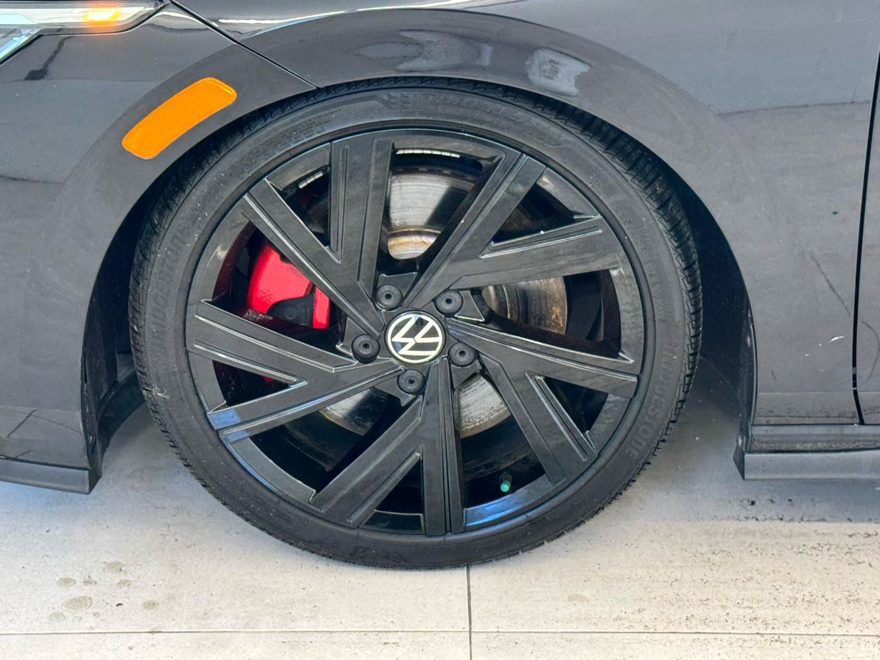 Used 2022 Volkswagen GTI SE FWD image 35