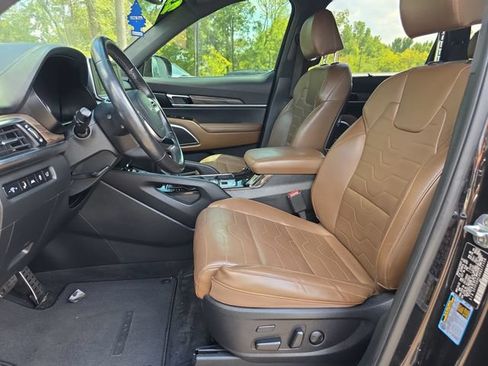 Used 2022 Kia Telluride SX w/ SX Prestige Package AWD/4WD image 9