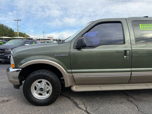 Used 2002 Ford Excursion Limited image 9