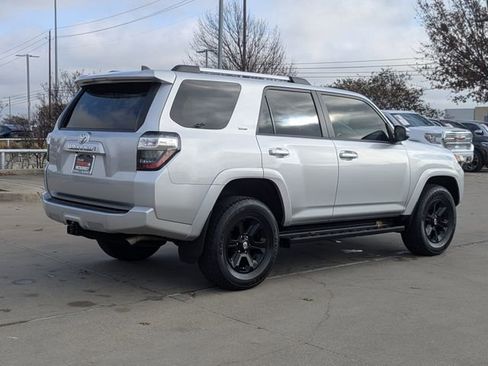 Used 2023 Toyota 4Runner SR5 Premium image 6
