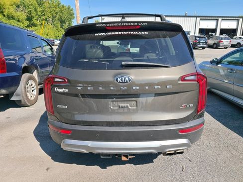 Used 2020 Kia Telluride S AWD/4WD image 3