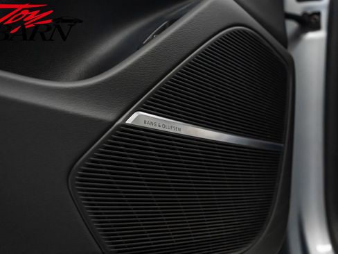 Used 2022 Audi Q8 Premium Plus image 24