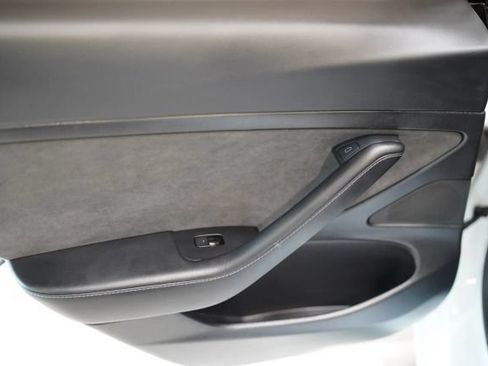 Used 2021 Tesla Model 3 Standard Range Plus RWD image 31
