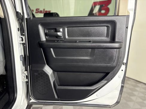 Used 2017 RAM 2500 Tradesman w/ Chrome Appearance Group AWD/4WD image 48
