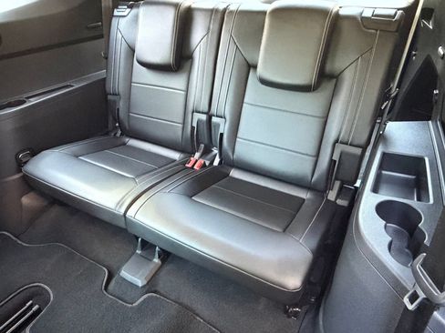Used 2021 Volkswagen Atlas SE w/ Panoramic Sunroof Package AWD/4WD image 28