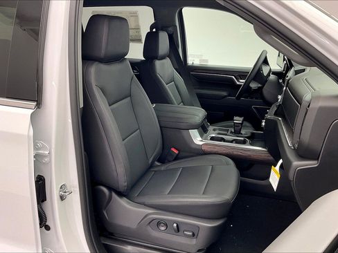 New 2026 GMC Sierra 1500 SLT w/ SLT Convenience Package image 9