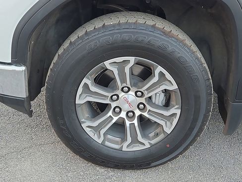 Used 2024 GMC Sierra 1500 SLT image 13