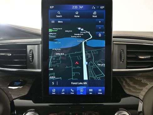 Used 2022 Ford Explorer Platinum w/ Equipment Group 601A AWD/4WD image 30