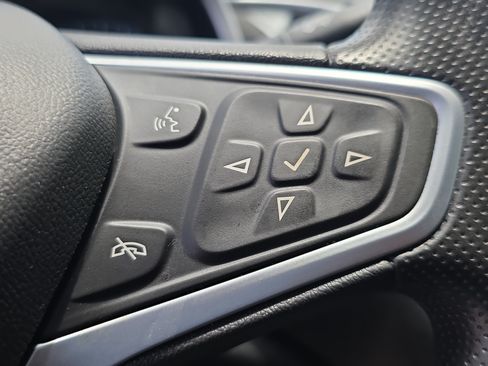 Used 2022 Chevrolet Malibu LT FWD image 28