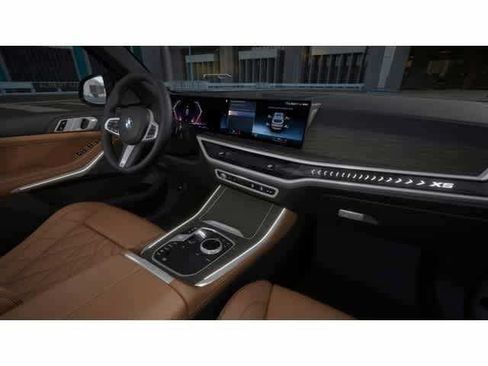 New 2026 BMW X5 sDrive40i w/ M Sport Package RWD image 14