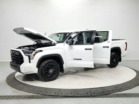 Used 2024 Toyota Tundra SR5 image 11