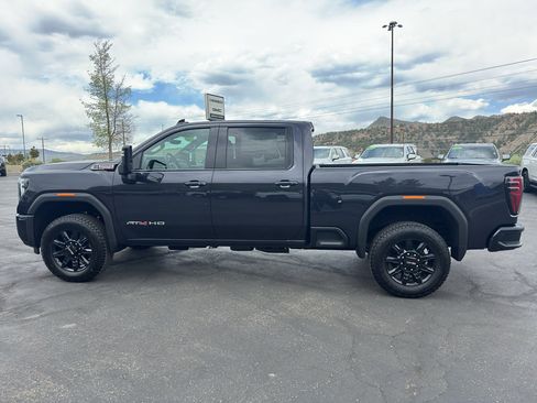 New 2026 GMC Sierra 2500 AT4 w/ Technology Package AWD/4WD image 5