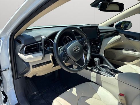 Used 2023 Toyota Camry XLE FWD image 6