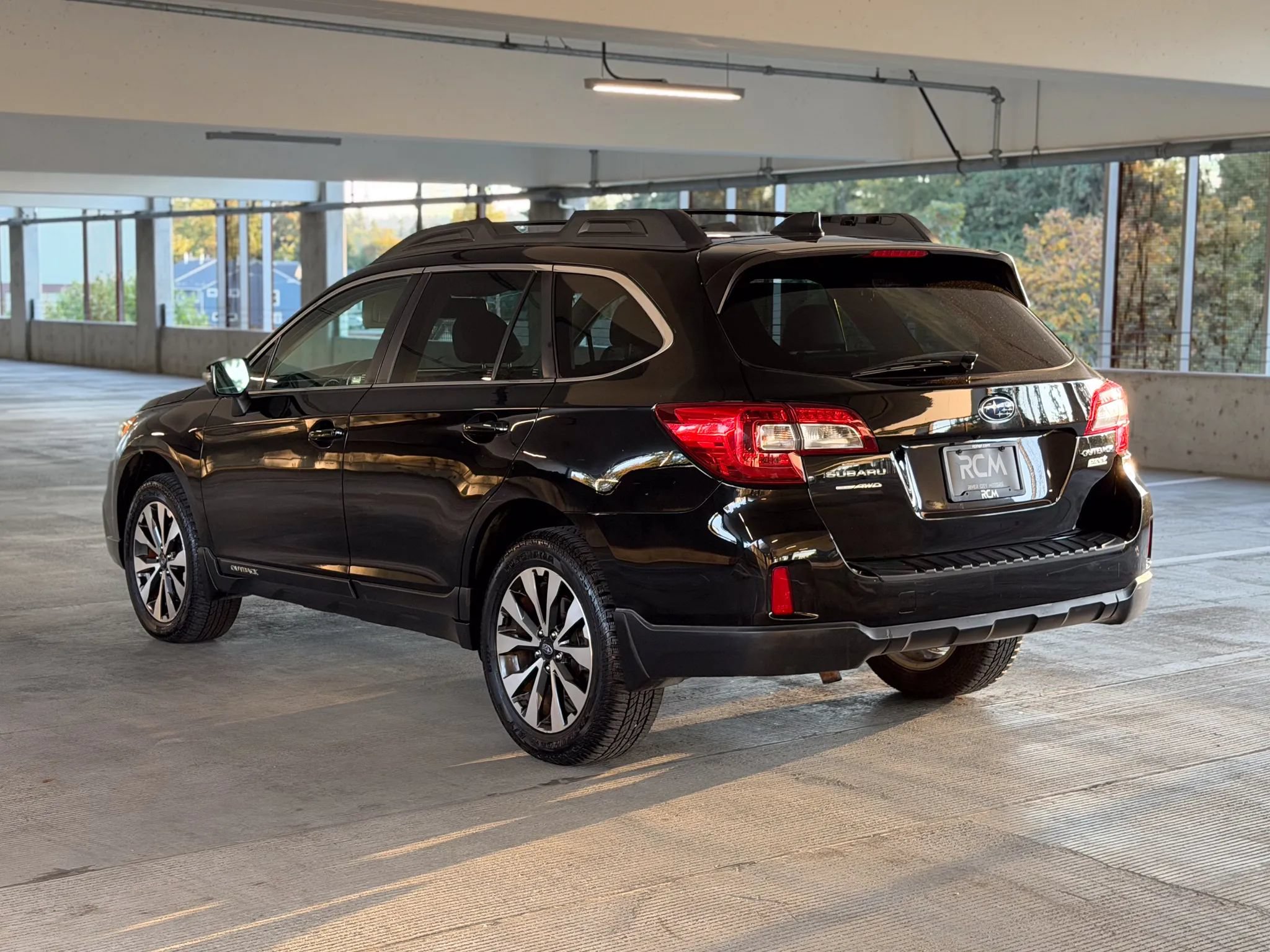 Used 2016 Subaru Outback 2.5i Limited AWD/4WD image 7