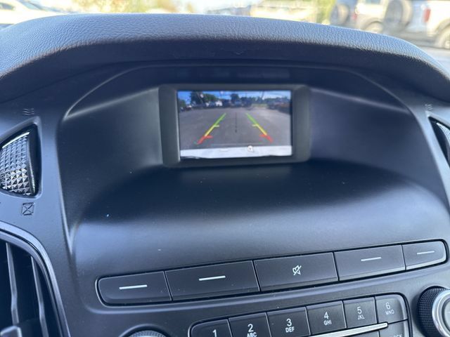 Used 2018 Ford Focus SE FWD image 24