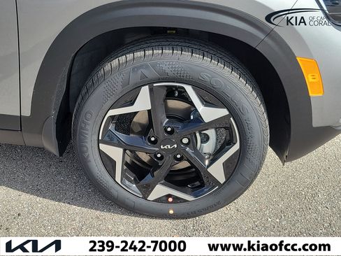 New 2026 Kia Seltos S FWD image 7