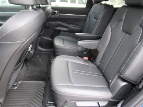 Used 2024 Kia Sorento X-Line EX image 30