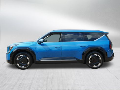 Certified 2024 Kia EV9 Land AWD/4WD image 4