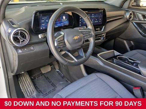 Used 2025 Chevrolet Equinox LT FWD image 14