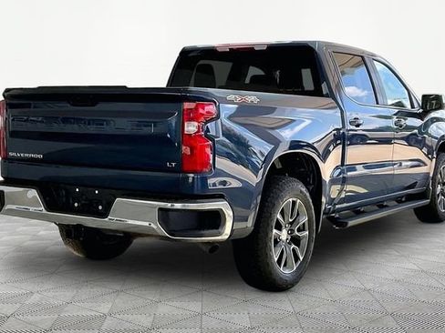 Used 2023 Chevrolet Silverado 1500 LT AWD/4WD image 5