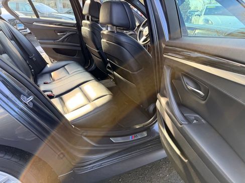 Used 2016 BMW 550i xDrive Sedan image 28