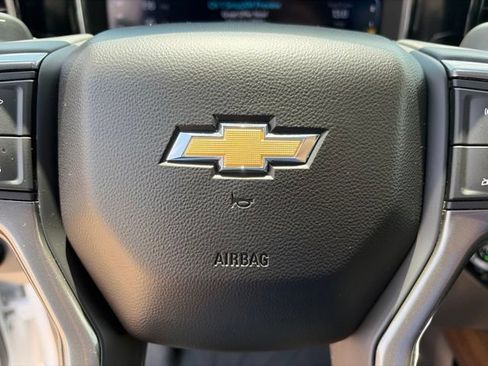 Used 2024 Chevrolet Silverado 1500 High Country w/ High Country Premium Package AWD/4WD image 21