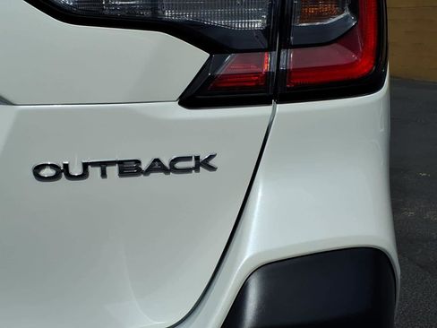 Used 2021 Subaru Outback Limited w/ Popular Package #2 image 15