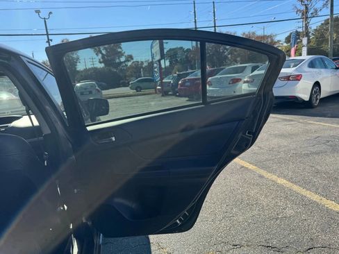 Used 2013 Subaru Impreza 2.0i Limited image 14