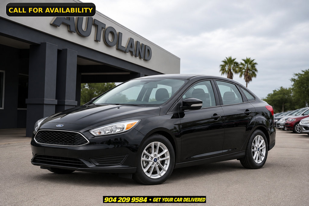 Used 2015 Ford Focus SE FWD image 1