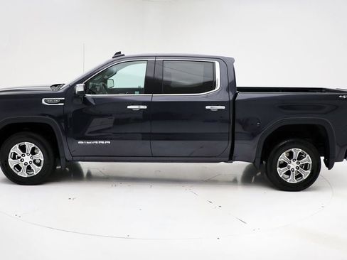 Used 2025 GMC Sierra 1500 SLT image 6