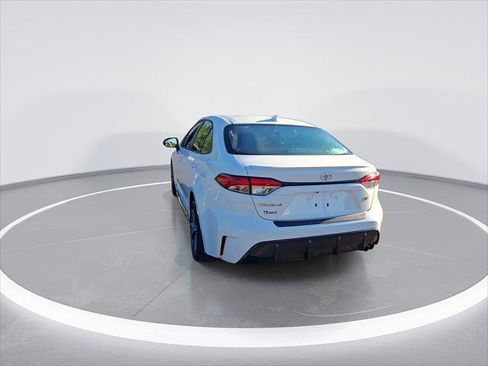 Certified 2025 Toyota Corolla SE w/ SE Premium Package FWD image 9