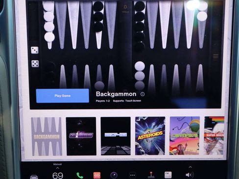 Used 2017 Tesla Model S 90D image 19