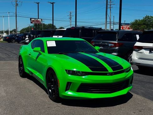 Used 2017 Chevrolet Camaro LT RWD image 3