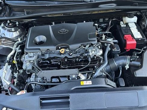 Used 2024 Toyota Camry LE image 33