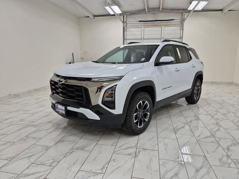 New 2026 Chevrolet Equinox ACTIV image 1