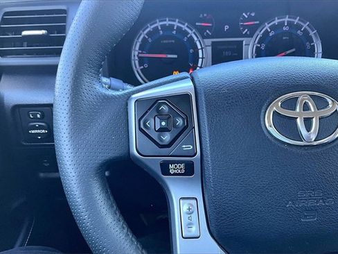 Used 2018 Toyota 4Runner SR5 image 10