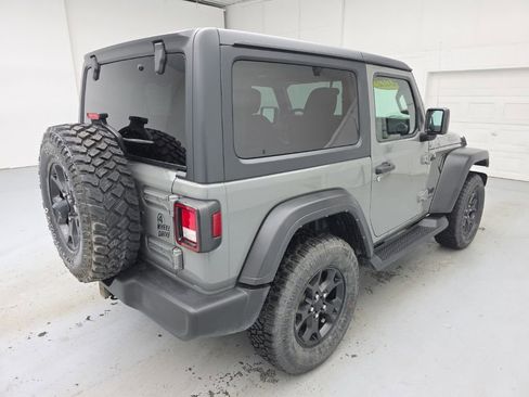 Used 2022 Jeep Wrangler Sport AWD/4WD image 11
