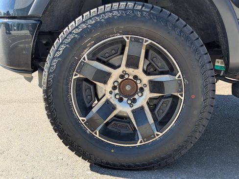 Used 2014 Ford F150 FX4 w/ Equipment Group 402A Luxury AWD/4WD image 47