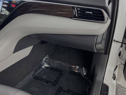 Used 2020 Toyota Camry LE image 35