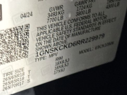 Used 2024 Chevrolet Suburban LT image 29