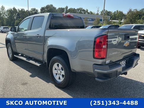 Used 2020 Chevrolet Colorado W/T w/ WT Convenience Package RWD image 3