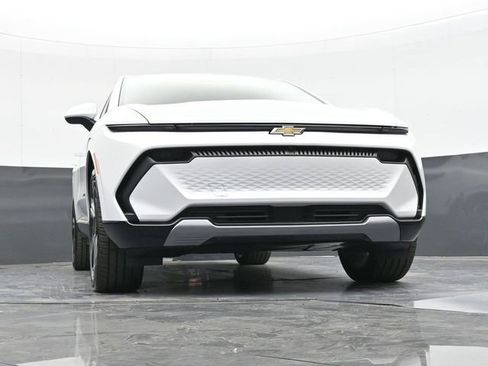 New 2026 Chevrolet Equinox EV LT image 48